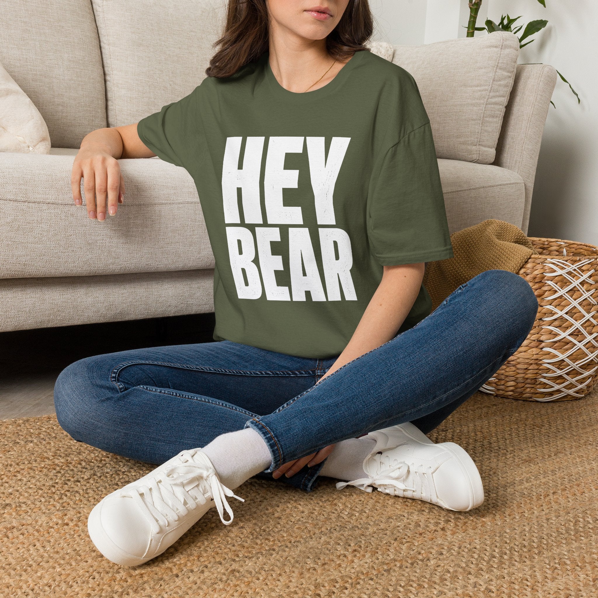 Hey Bear - T-Shirt