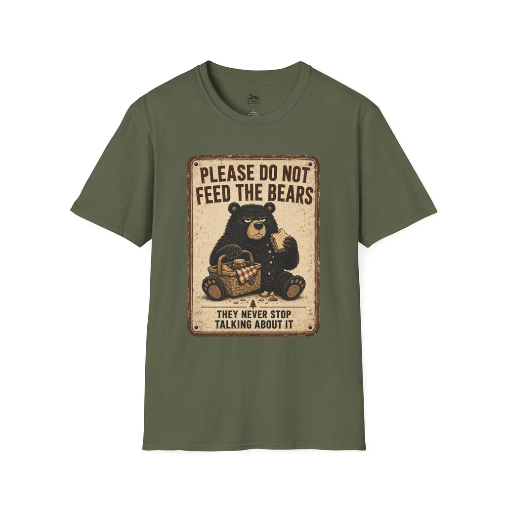 Please Don't Feed the Bears - T-Shirt