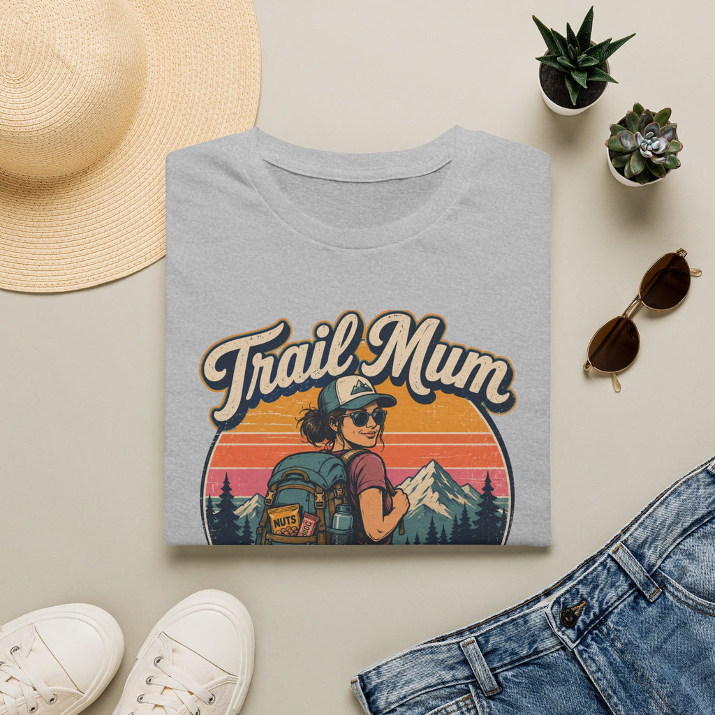 Trail Mum Carries Snacks and Everyone's Problems T-Shirt