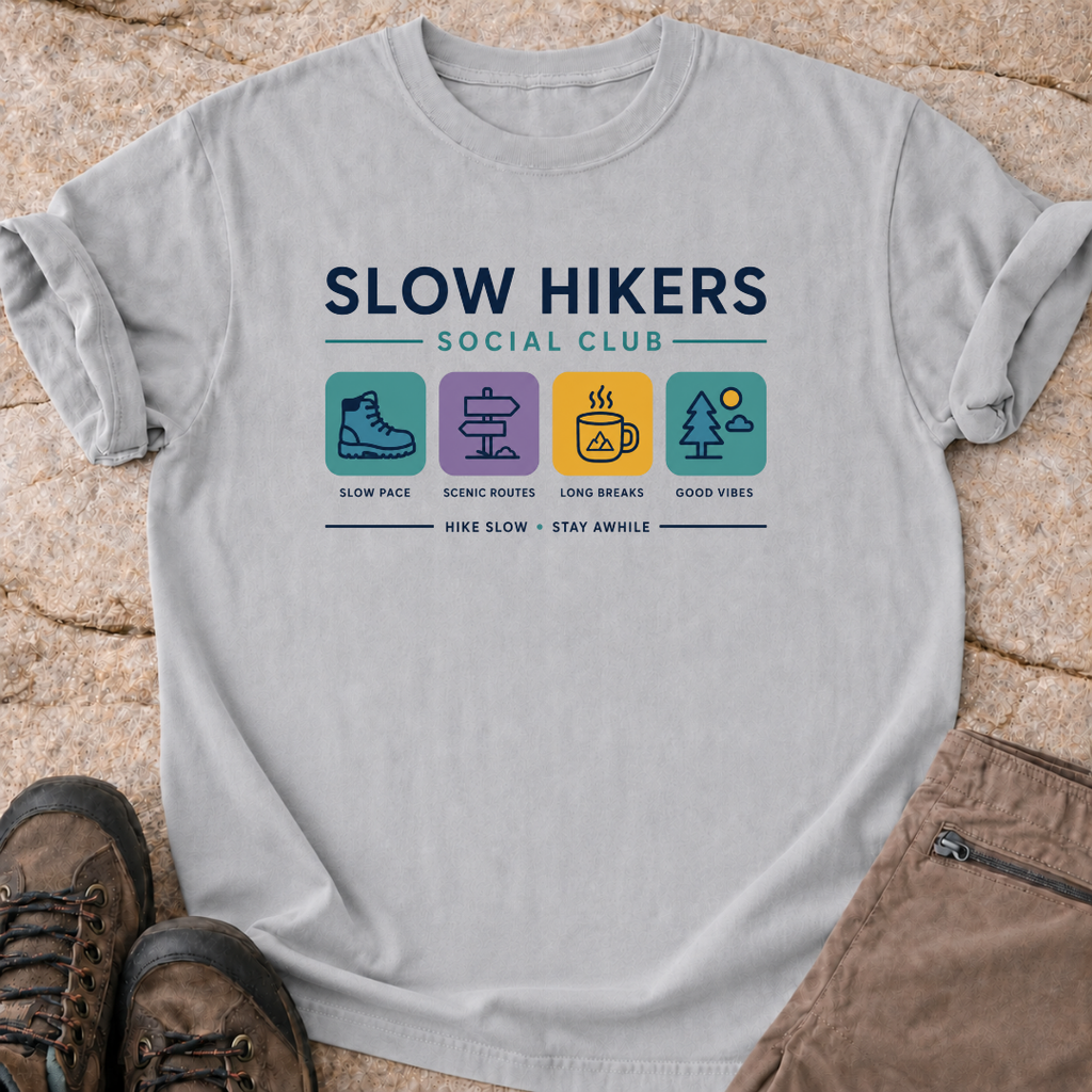 Slow Hikers Social Club - T-Shirt.